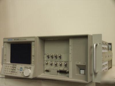 Tektronix HFS9009 630 MHz Programmable Stimulus System 